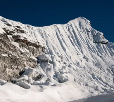 island-peak-climbing