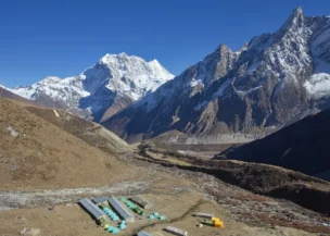 manaslu trek